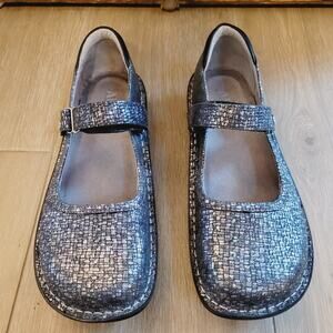 Alegria Shoes 10 Silver Belle Mary Jane Metallic Comfort Adjustable Nursing Work